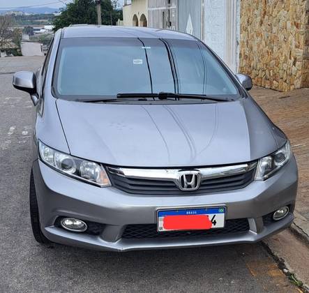 HONDA CIVIC 1.8 LXS 16V FLEX 4P AUTOMÁTICO HONDA CIVIC 1.8 LXS 16V FLEX 4P AUTOMÁTICO